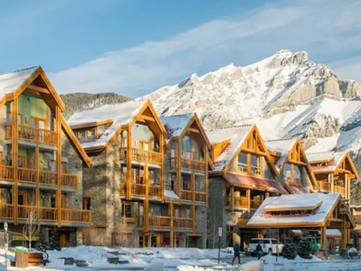 Best Lodge At Banff National Park