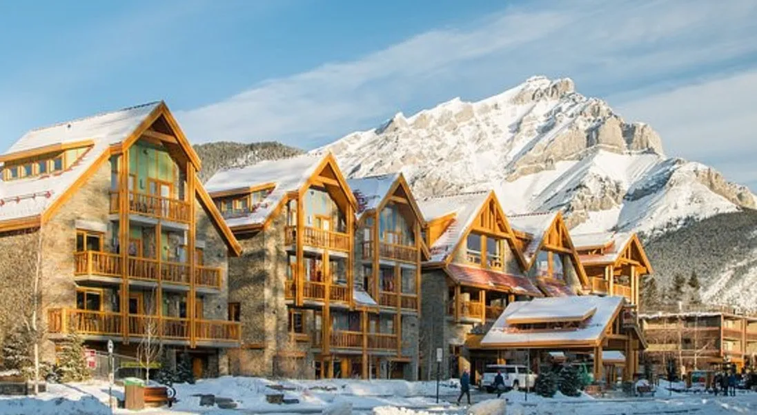 Best Lodge At Banff National Park