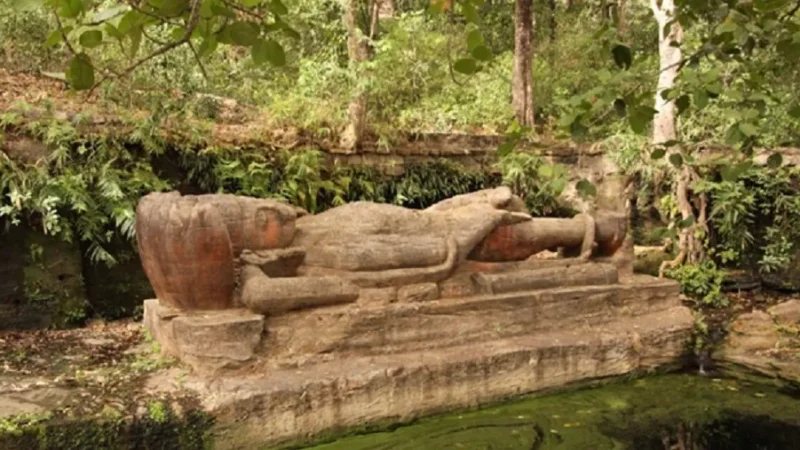 Bandhavgarh National Park Vishnu Statue